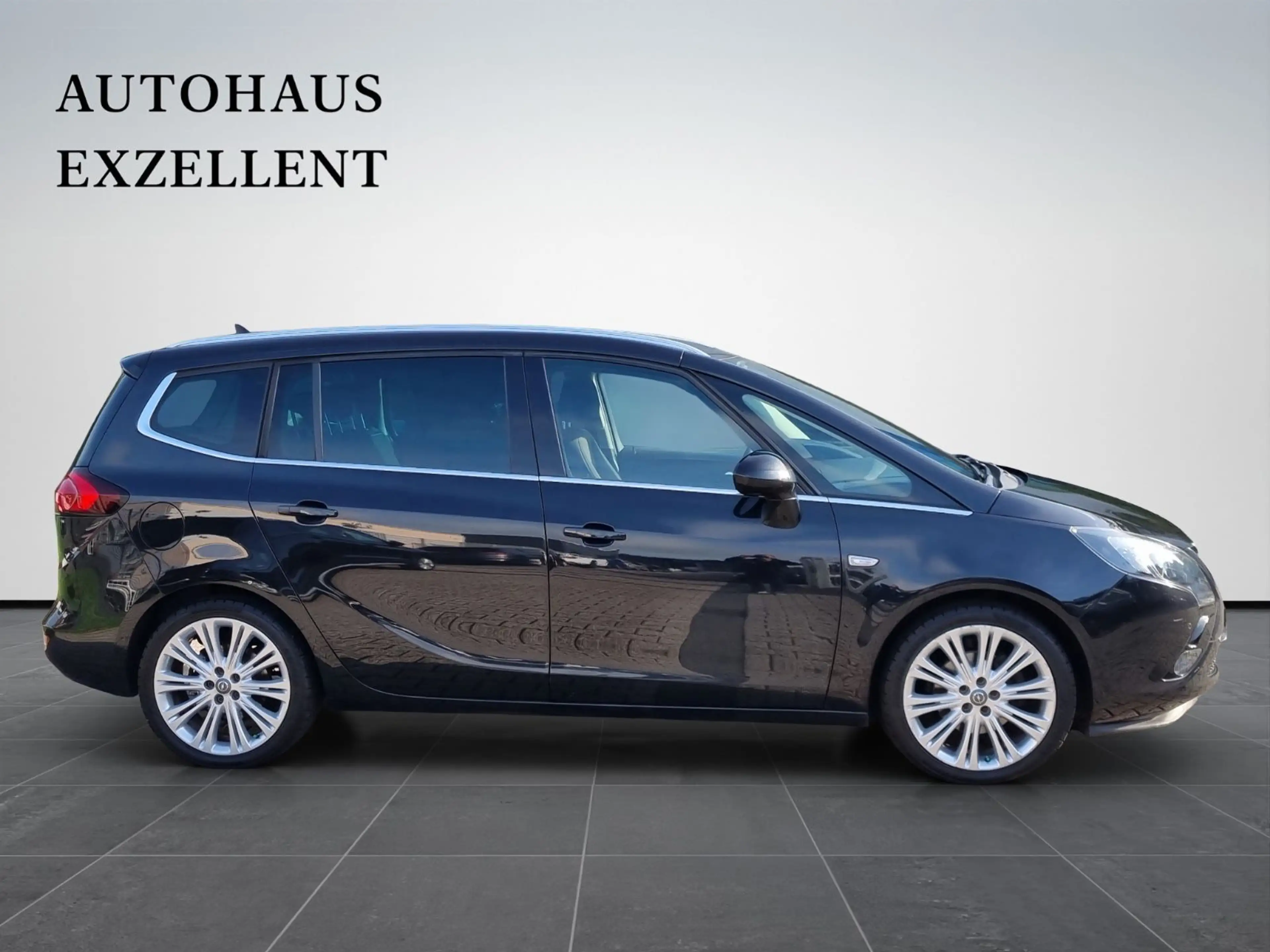 Opel Zafira C Tourer Innovation*NAVI*KAMERA*SHZ*7Z*BC — photo 8