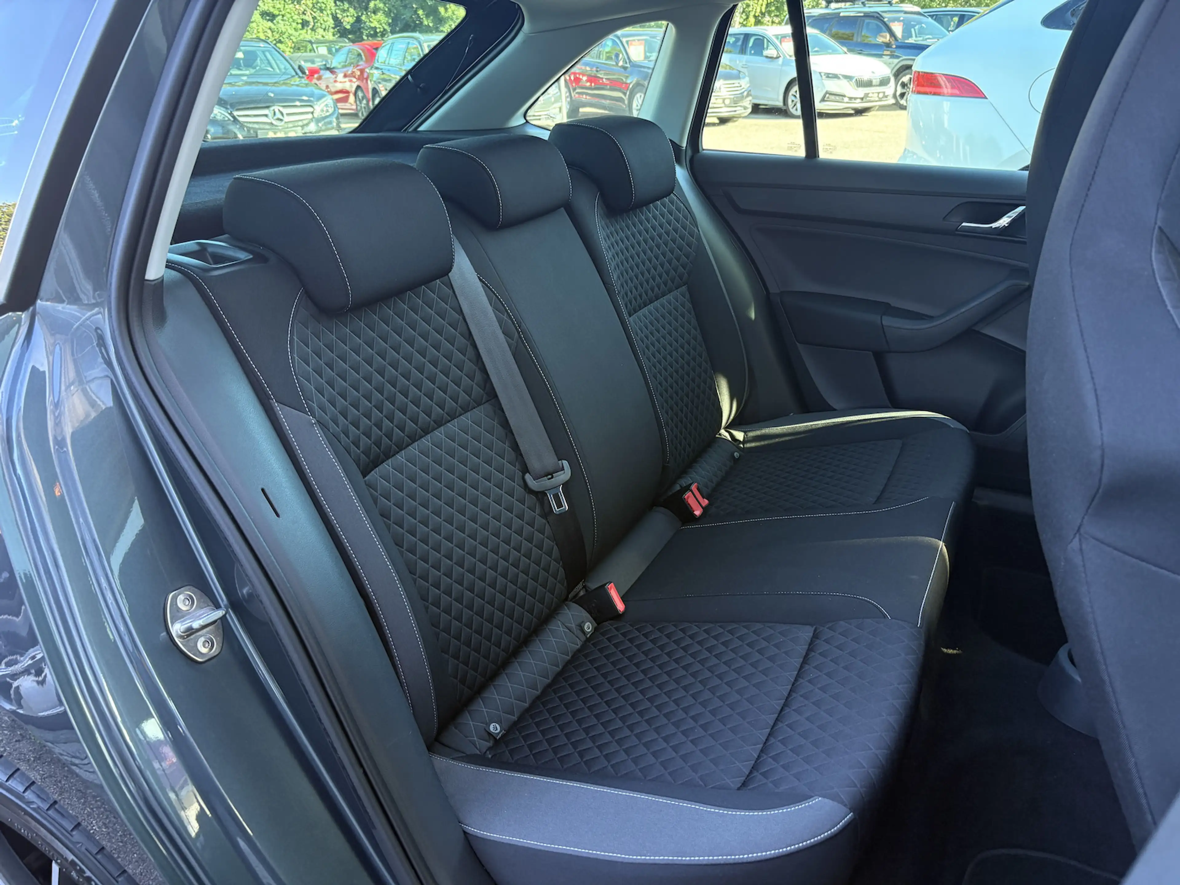 Skoda Rapid/Spaceback 1.0 TSI Spaceback Emotion Plus PANO/SHZ — photo 14