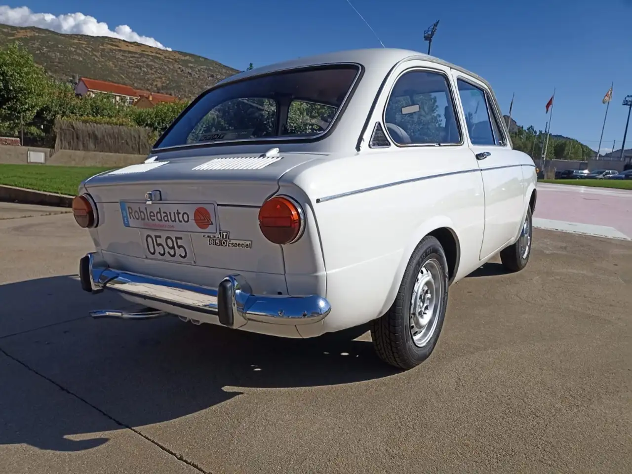 SEAT 850 Coupé, foto 3
