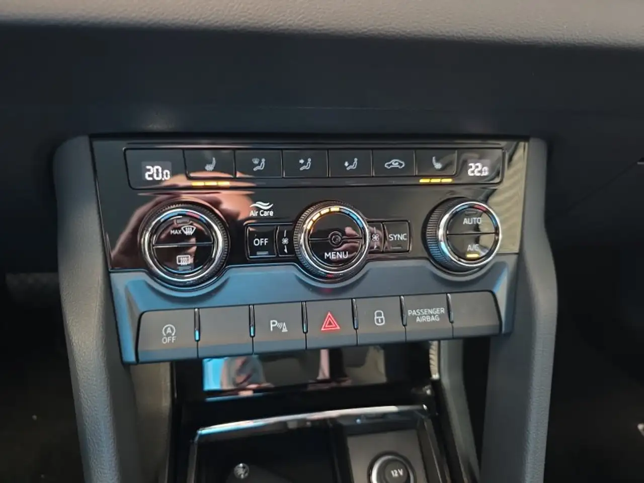 Skoda Karoq 1,5TSI DSG 18*Alu/aAHK/ACC/Kamera/Winterp., миниатюра 24