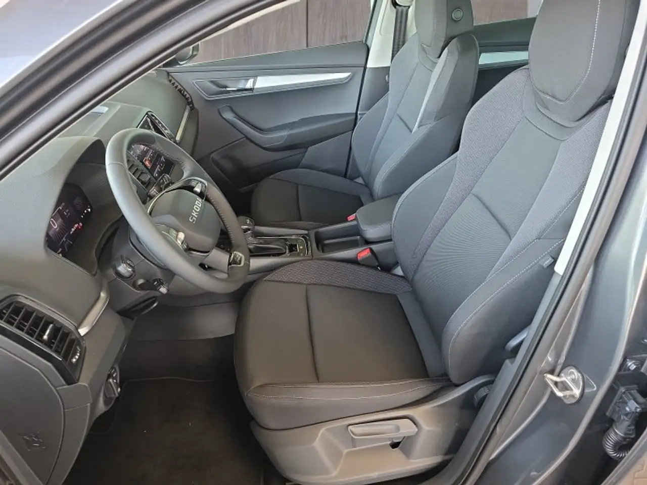 Skoda Karoq 1,5TSI DSG 18*Alu/aAHK/ACC/Kamera/Winterp., миниатюра 9