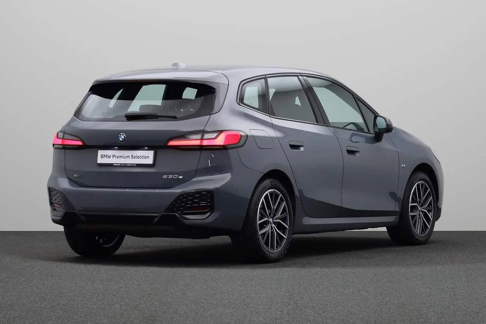 BMW 230 2-serie Active Tourer 230e xDrive Gris - 2