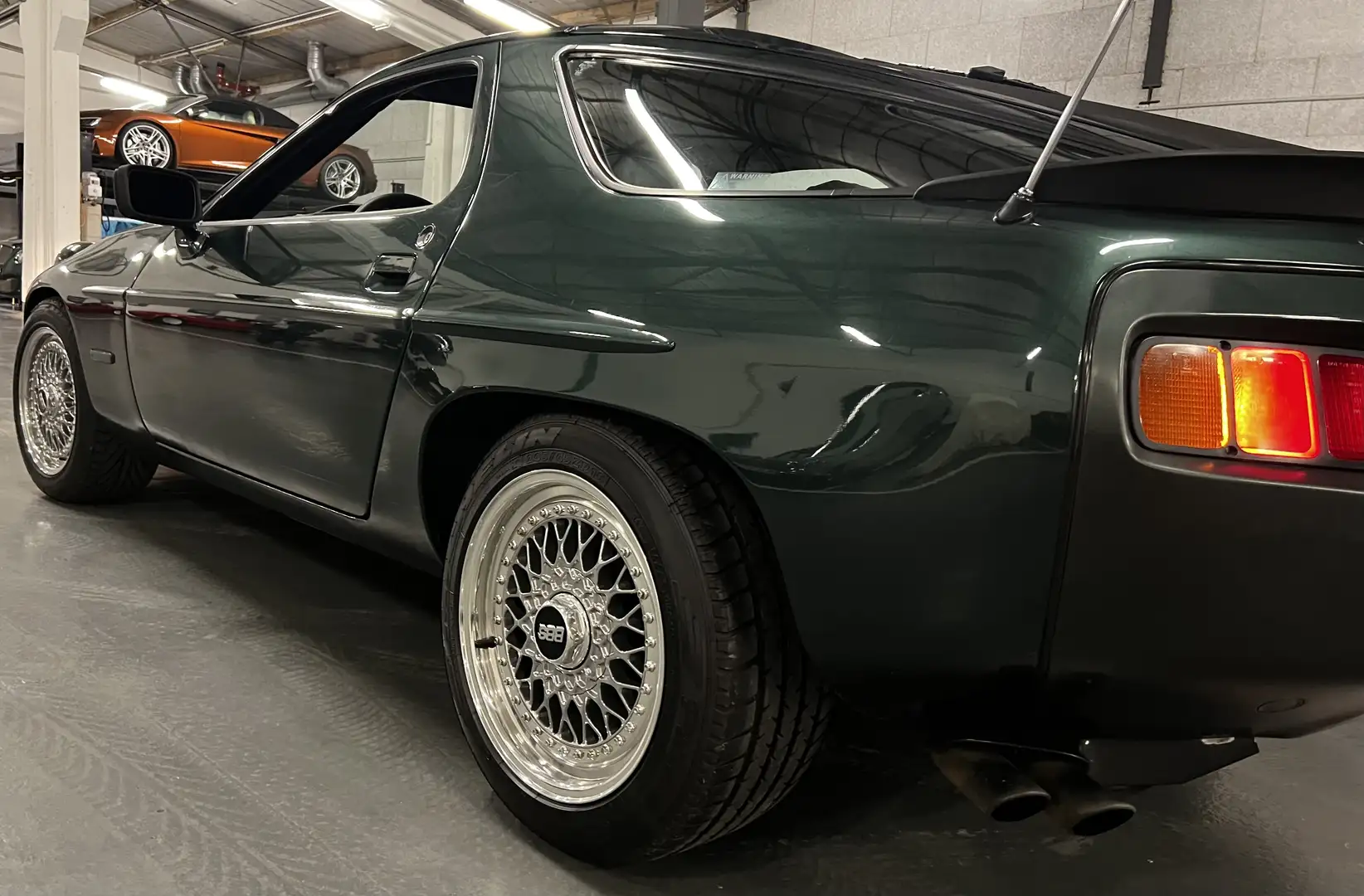 Porsche 928 S Verde - 2