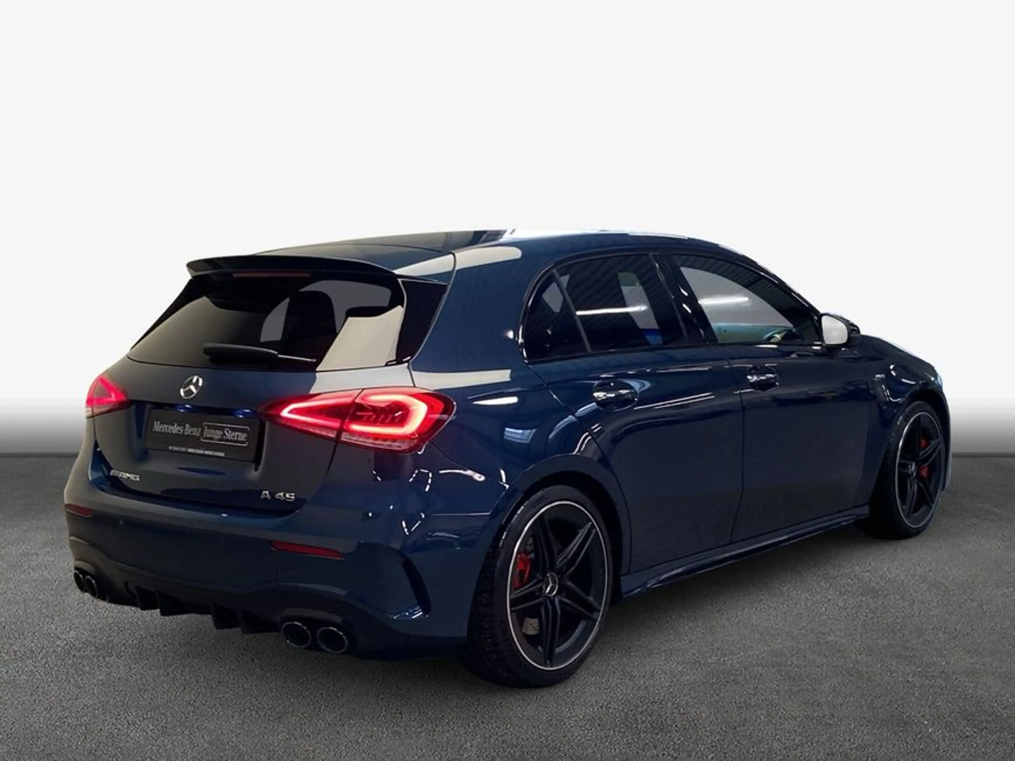 Mercedes-Benz A 45 AMG A-Klasse — photo 2