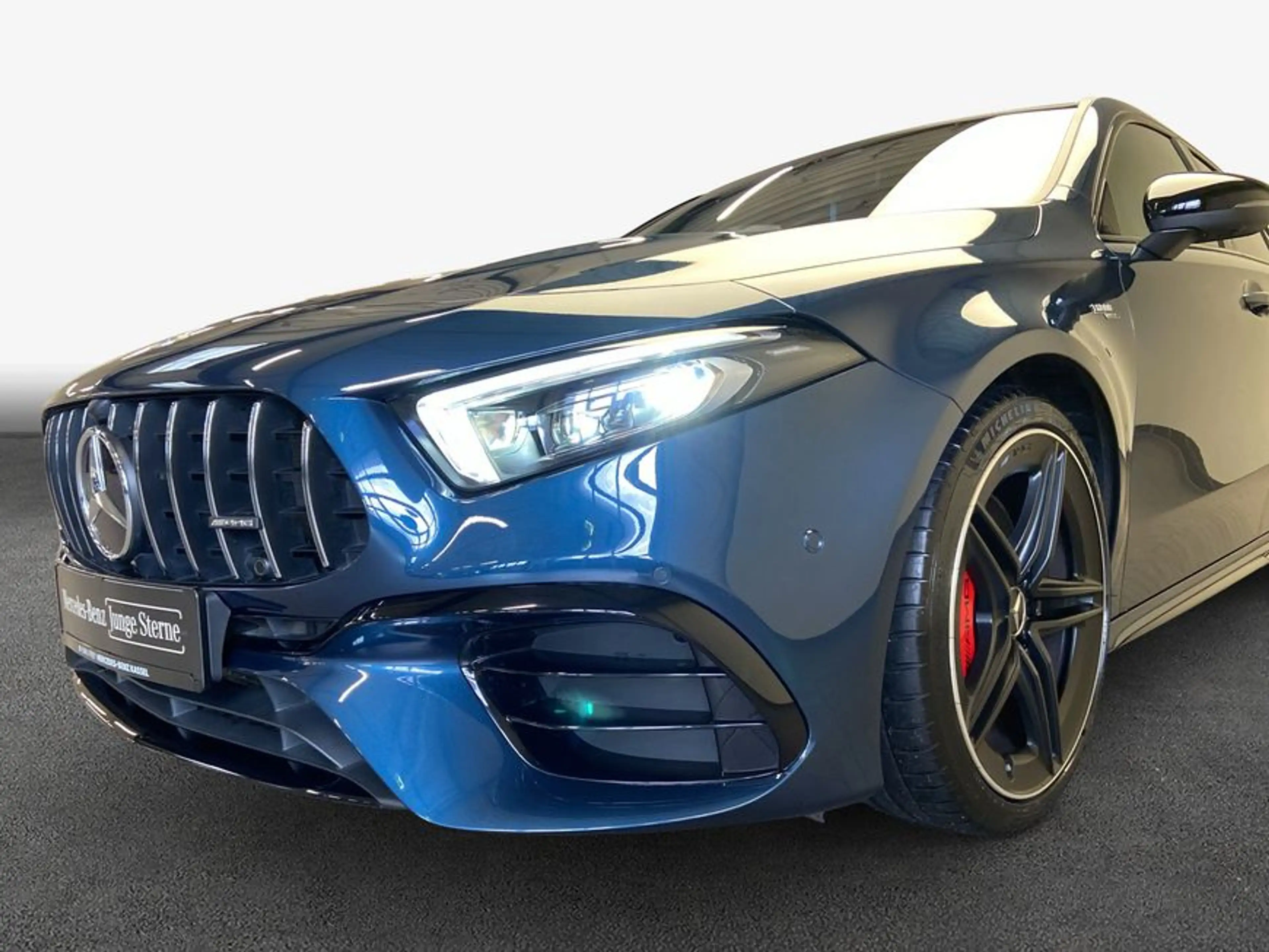 Mercedes-Benz A 45 AMG A-Klasse — photo 6