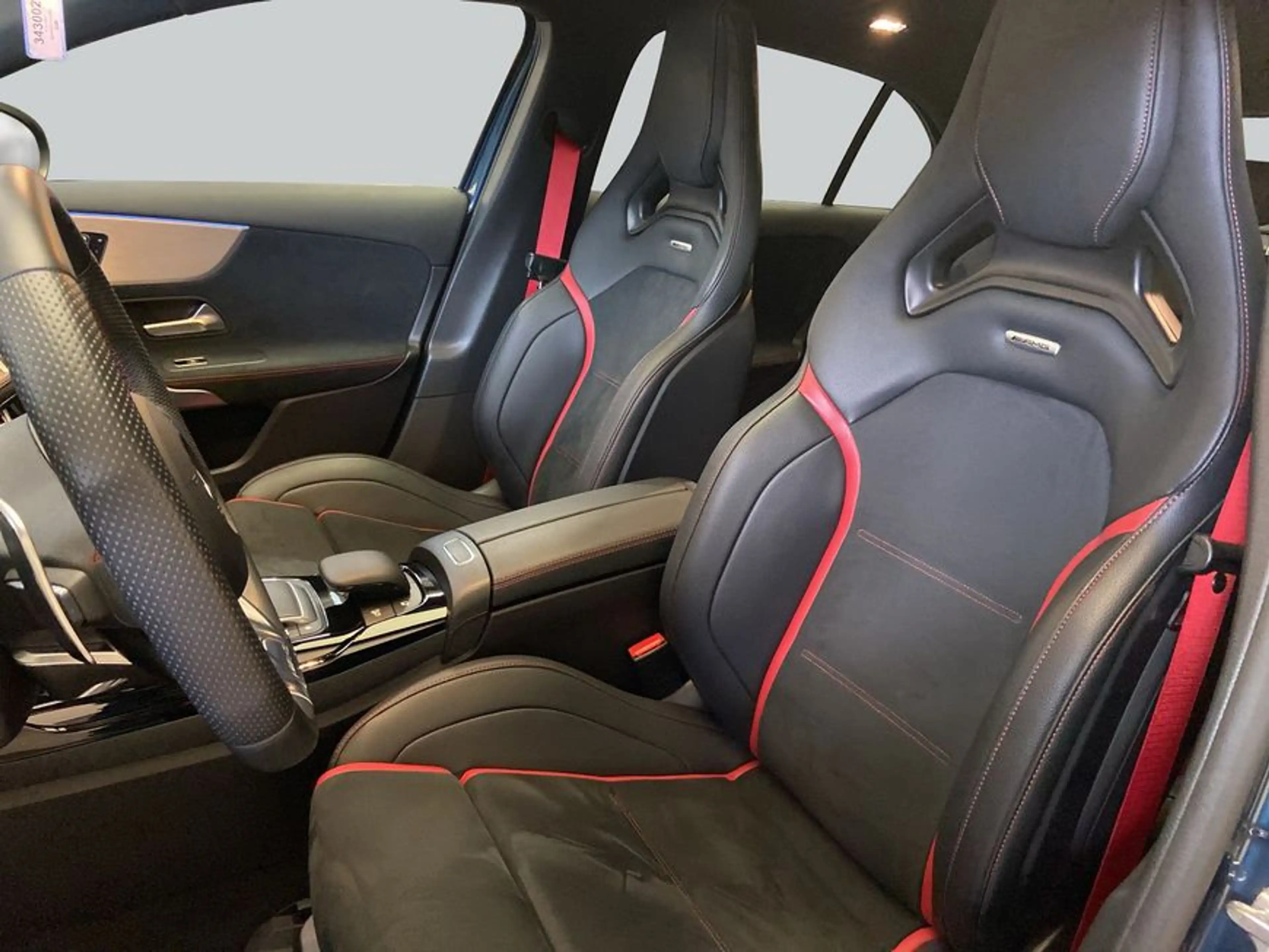 Mercedes-Benz A 45 AMG A-Klasse — photo 11