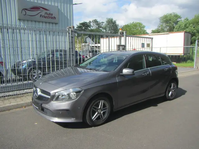 Mercedes-Benz A 200 A 200 BlueEfficiency (176.043)
