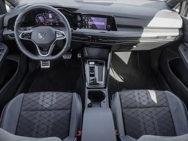 Volkswagen Golf view 10