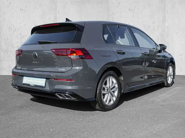 Volkswagen Golf view 4