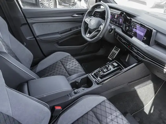 Volkswagen Golf view 8