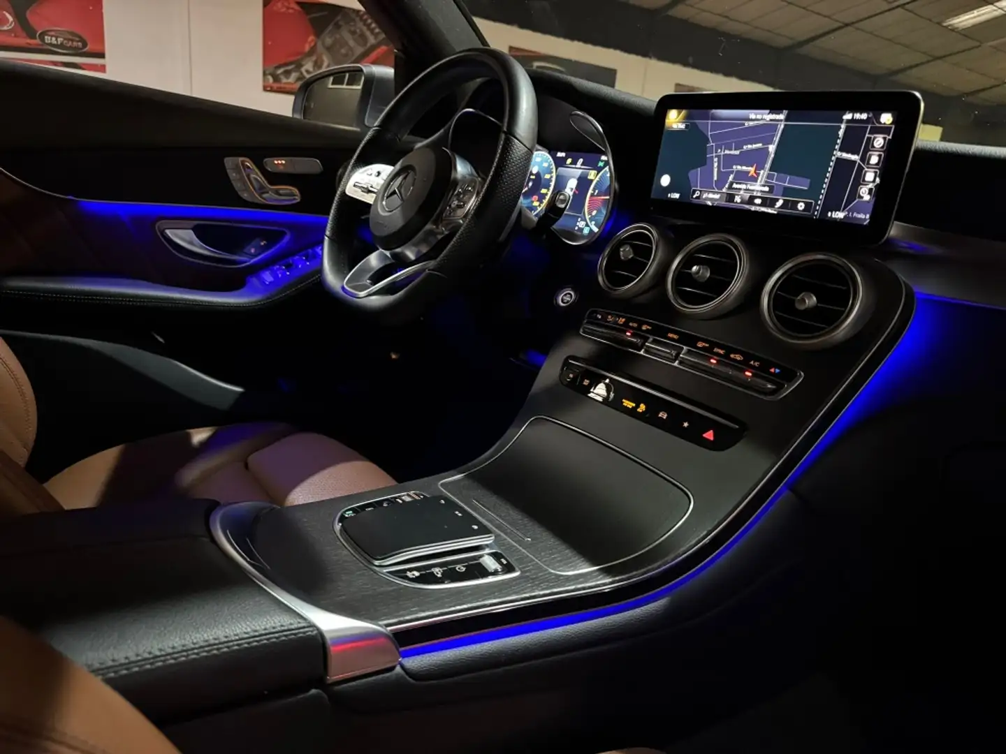 Mercedes-Benz GLC 220 Coupé 220d 4Matic 9G-Tronic Gris - 2