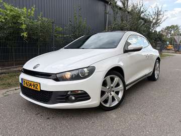 1.4 TSI Highline / AUTOMAAT / PANORAMADAK / CRUISE