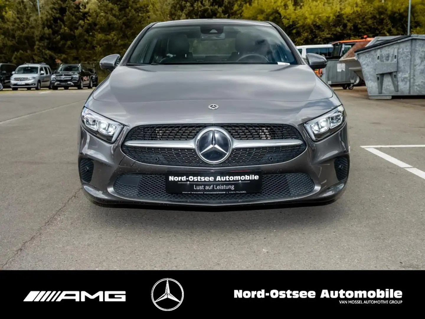 Mercedes-Benz A 180 d Limousine PROGRESSIVE KAMERA PANO LED SHZ Серый - 2