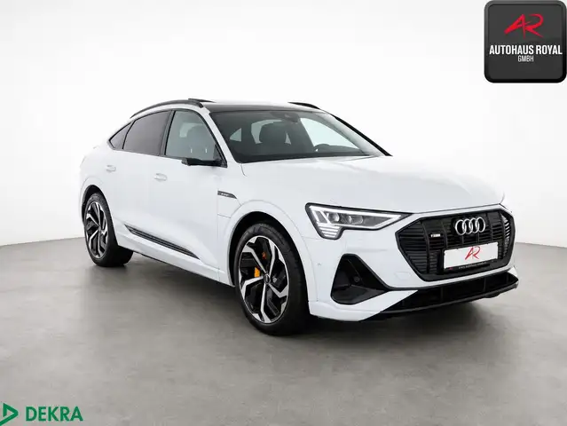 Audi E-Tron view 7