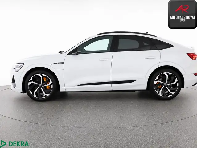 Audi E-Tron view 2