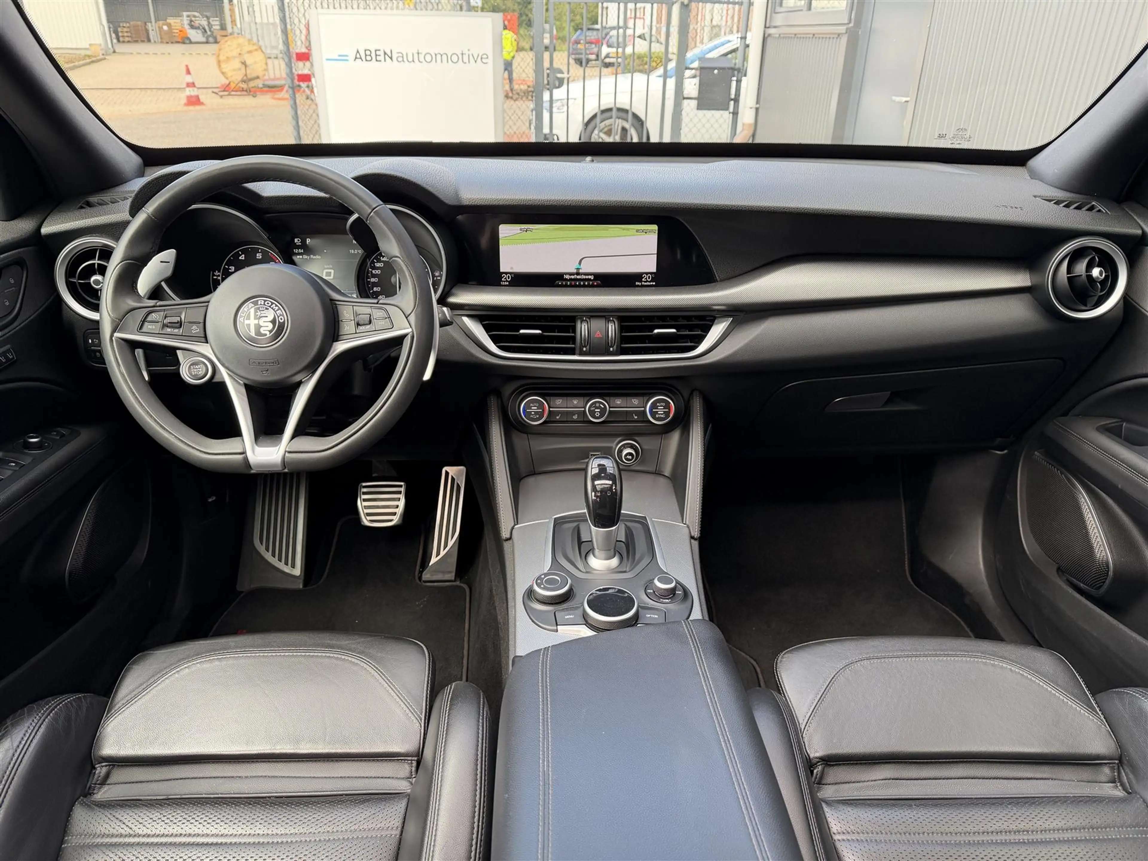 Alfa Romeo Stelvio 2.0T 200PK AWD Super (PANO|LEDER|4-SEIZ|MEMORY) — photo 5