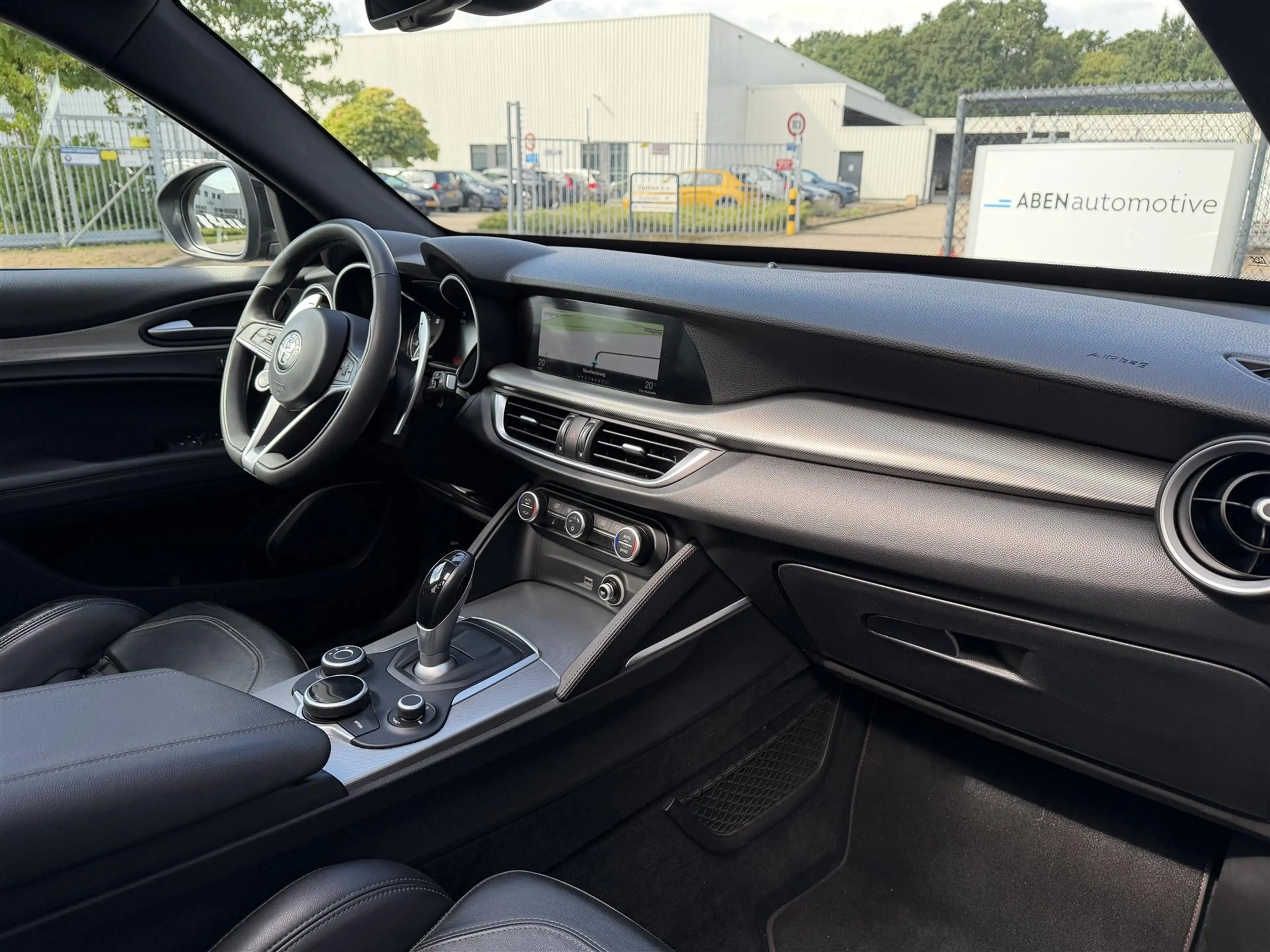 Alfa Romeo Stelvio 2.0T 200PK AWD Super (PANO|LEDER|4-SEIZ|MEMORY) — photo 28