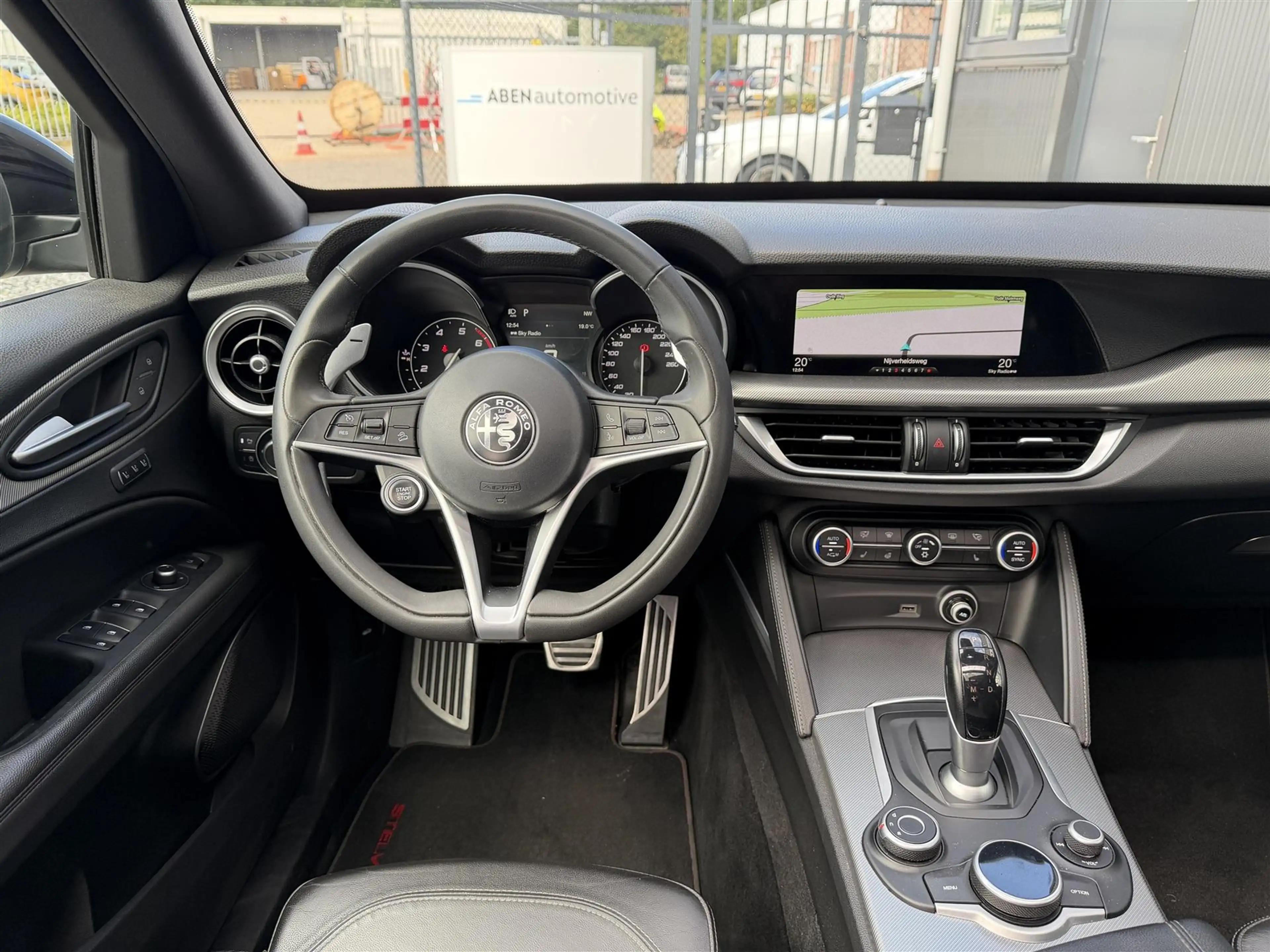 Alfa Romeo Stelvio 2.0T 200PK AWD Super (PANO|LEDER|4-SEIZ|MEMORY) — photo 6