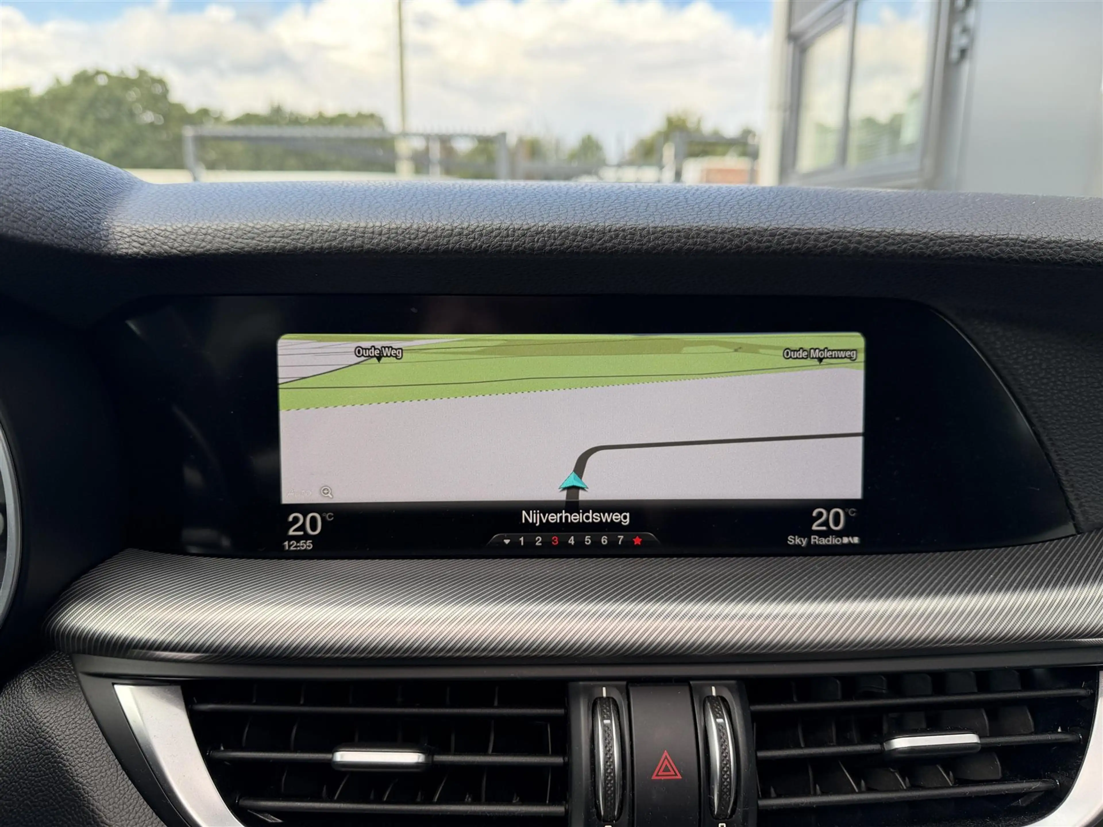 Alfa Romeo Stelvio 2.0T 200PK AWD Super (PANO|LEDER|4-SEIZ|MEMORY) — photo 11
