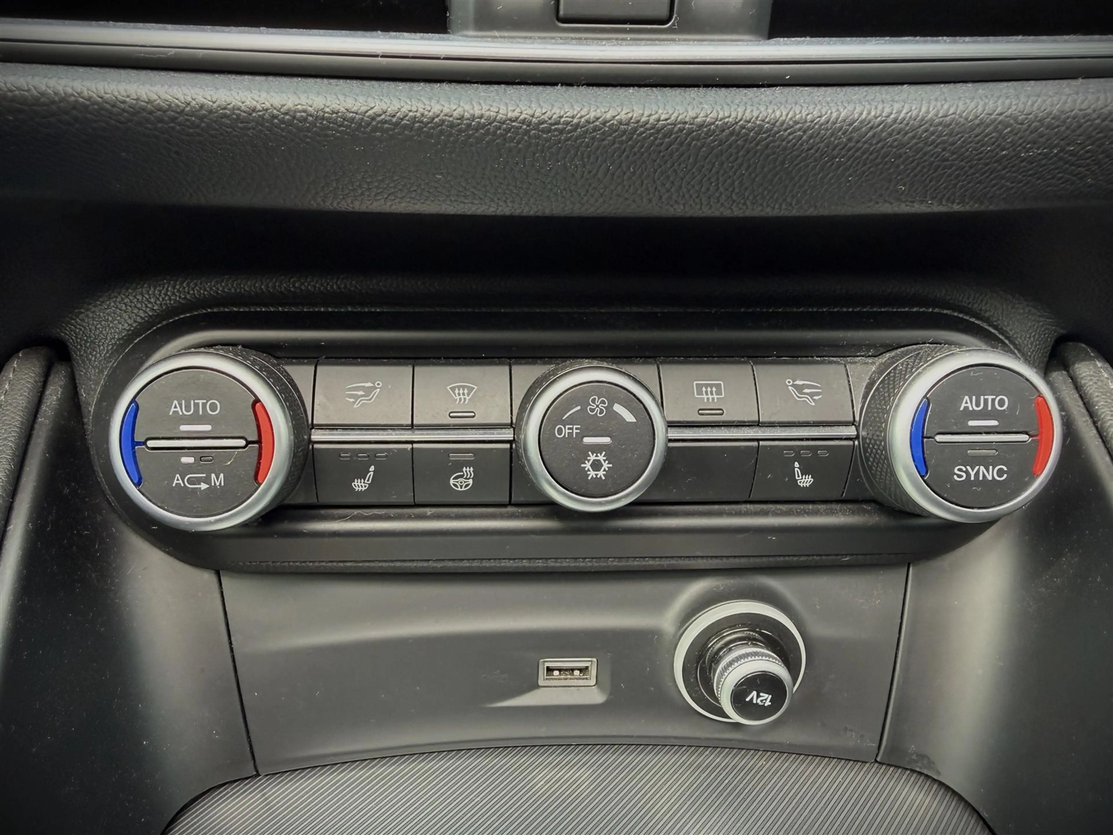 Alfa Romeo Stelvio 2.0T 200PK AWD Super (PANO|LEDER|4-SEIZ|MEMORY) — photo 19