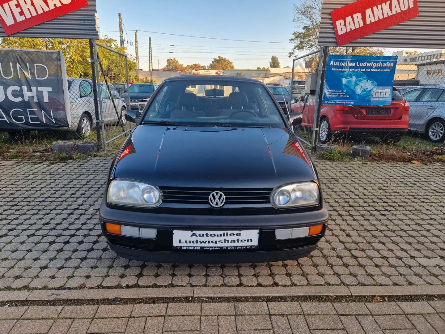 Volkswagen Golf 3 Cabrio Schwarz - 2