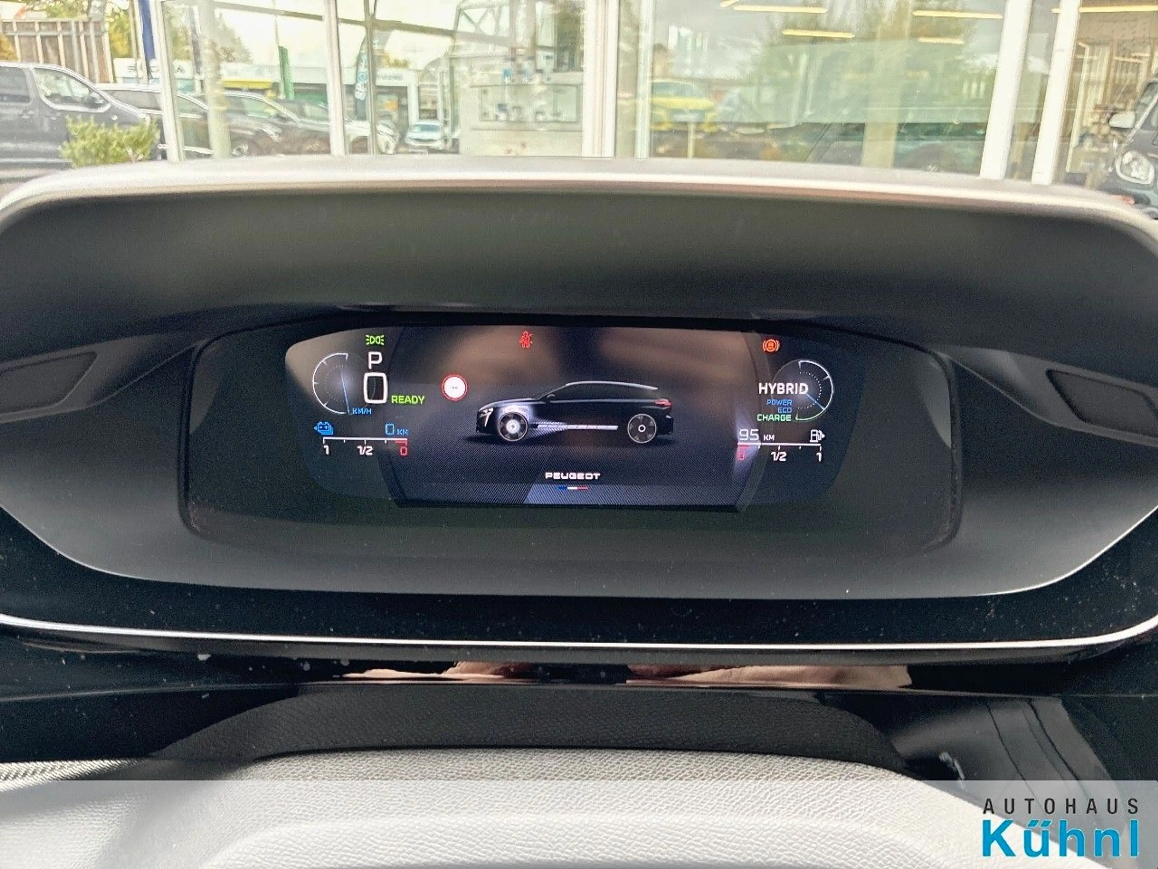 Peugeot 308 Plug-In Hybrid 180 GT — photo 13