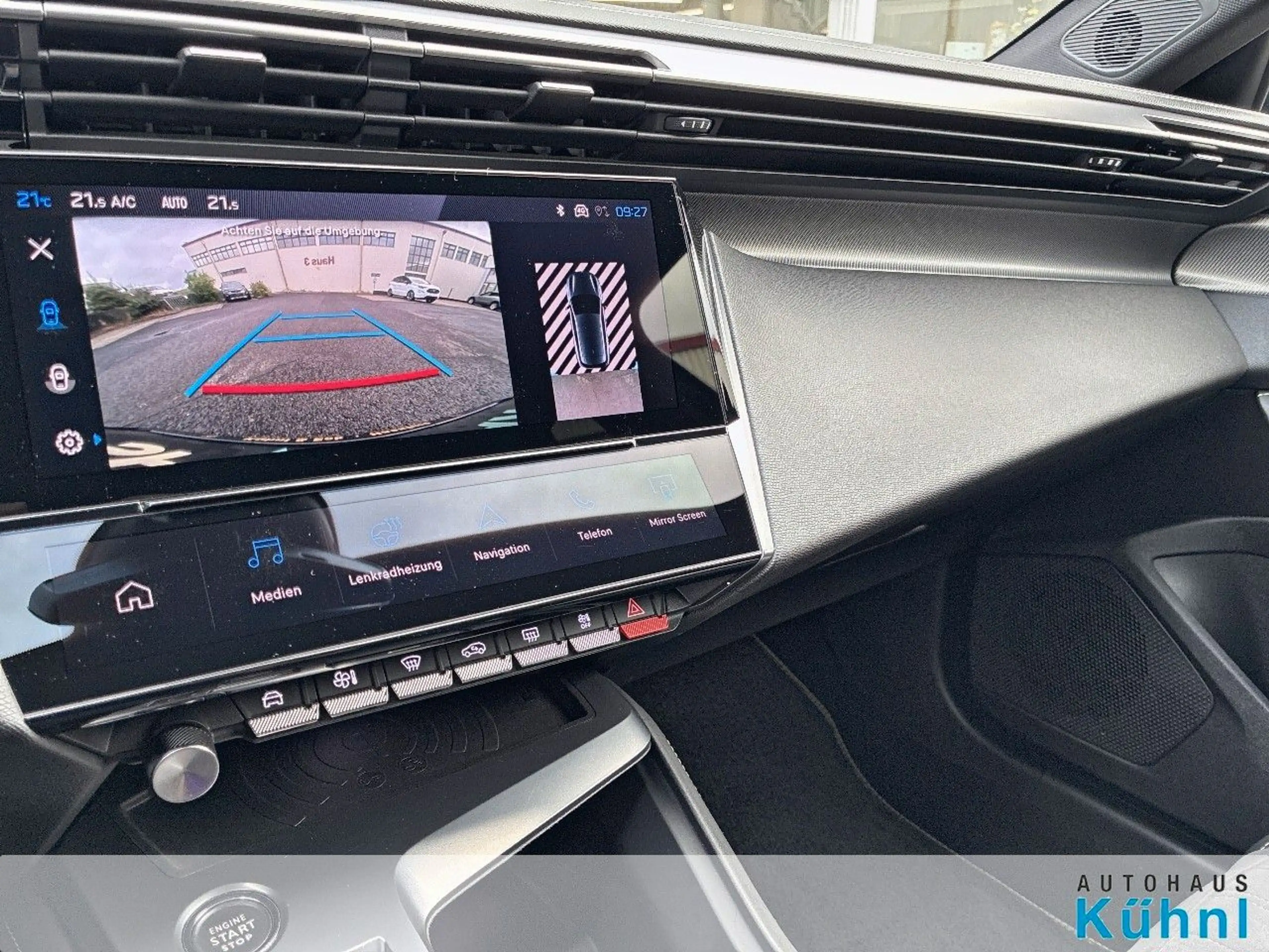 Peugeot 308 Plug-In Hybrid 180 GT — photo 15