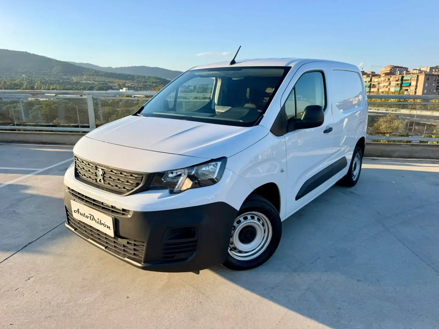 Peugeot Partner 1.5BlueHDI S&S Premium Standard 600kg 100 Blanco - 2