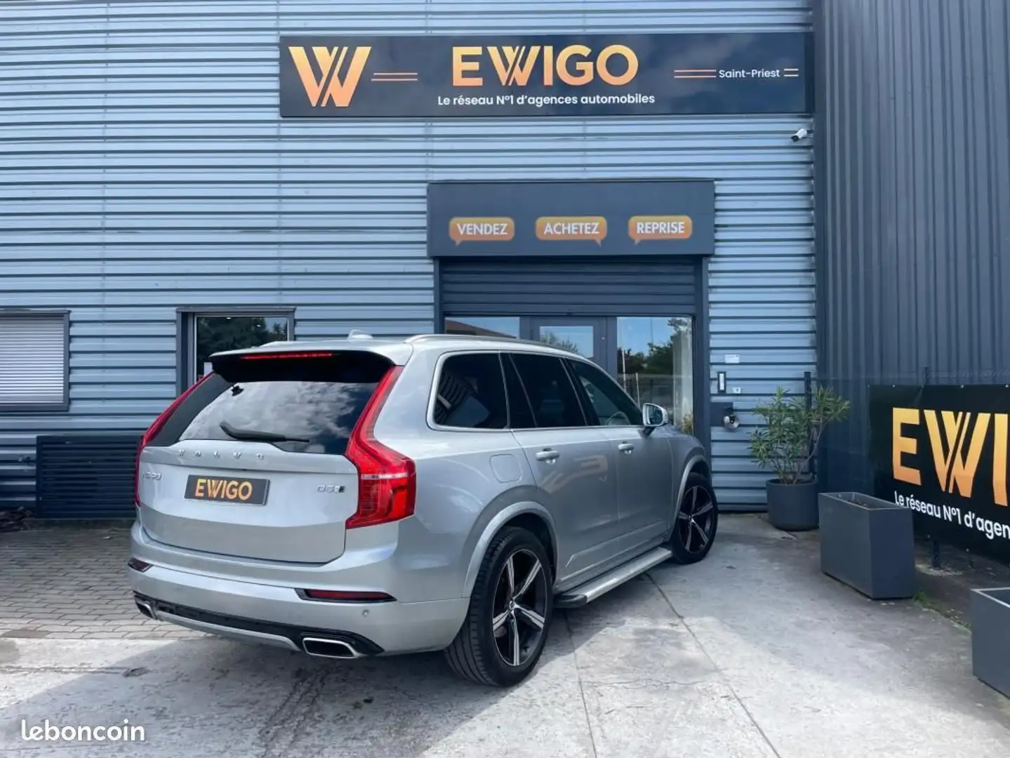 Volvo XC90 2.0 D5 240ch R-Design 4x4 Entretien Sièges chauffa Gris - 2