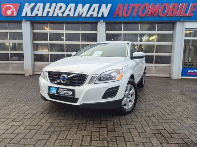 Imagine Volvo XC60 XC60 Summum 2WD*Automatik*Vollleder*