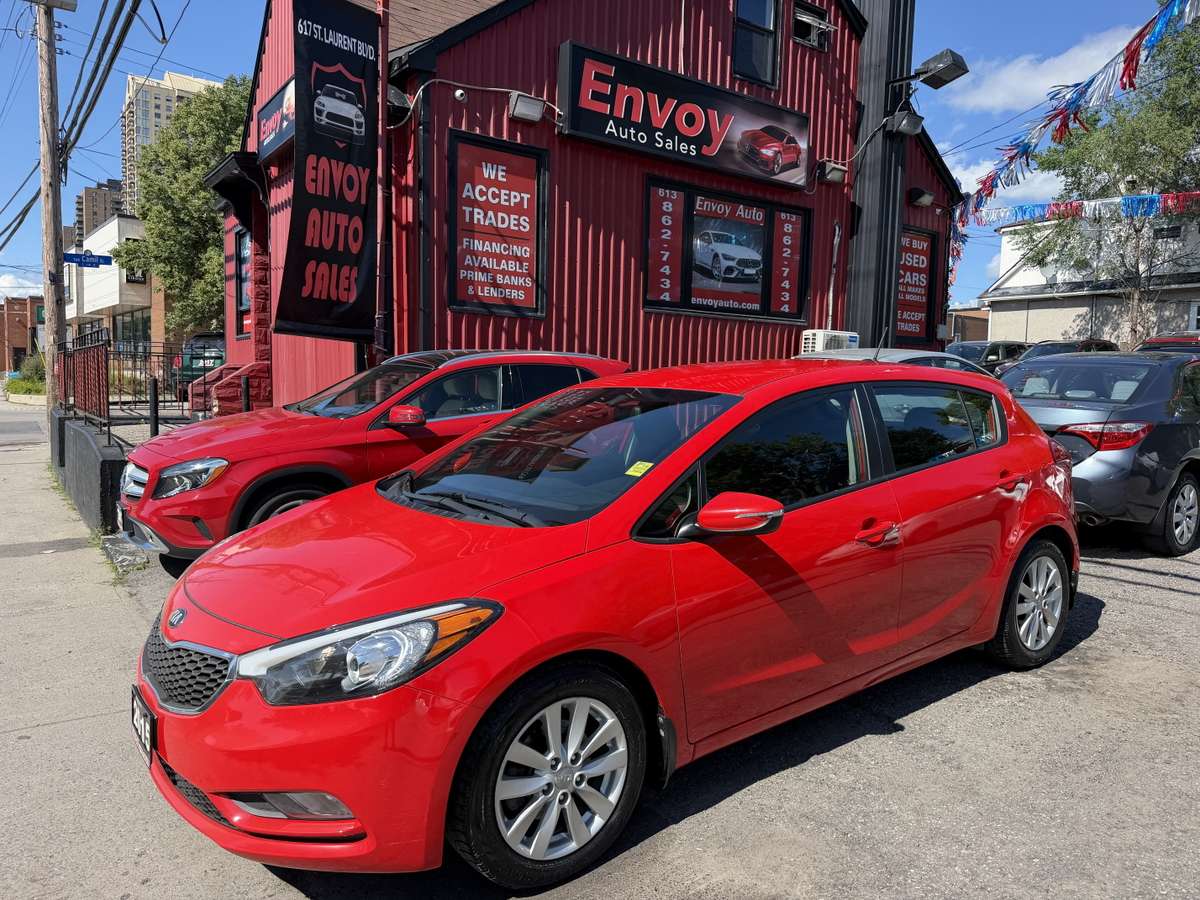 2015 Kia Forte 5-Door HB LX+ LOW KMS!! SERVICE RECORDS!!