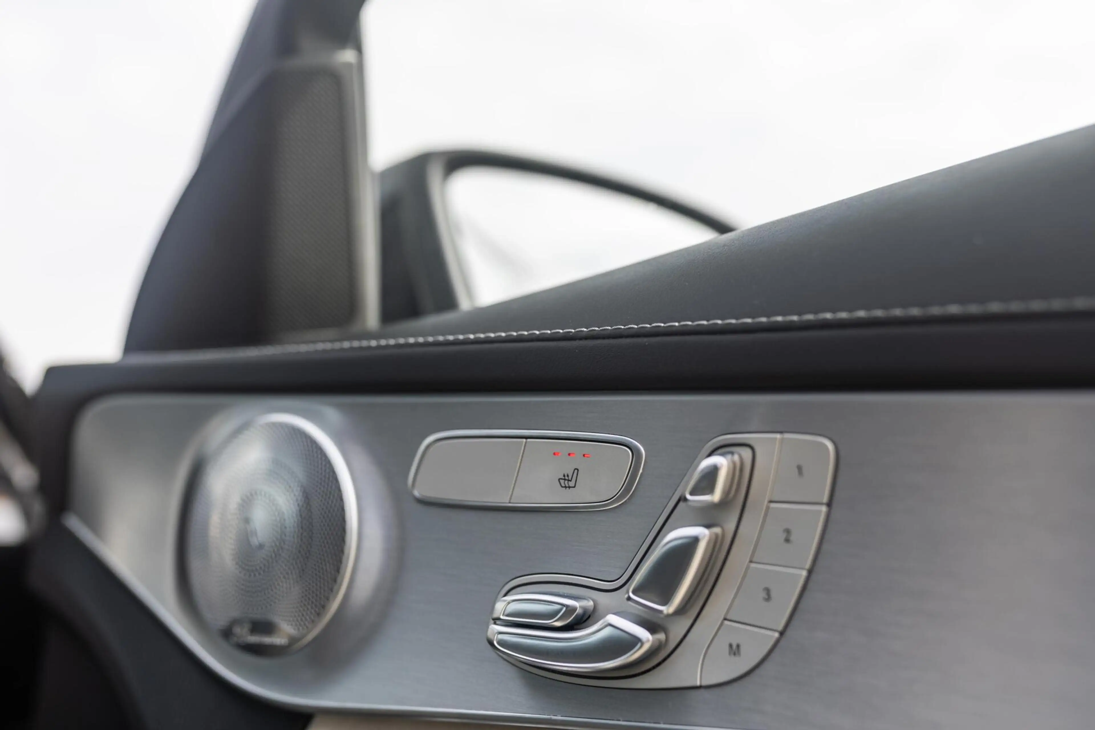 Mercedes-Benz C 63 AMG Estate S / Dealeronderhouden / Burmester — photo 26