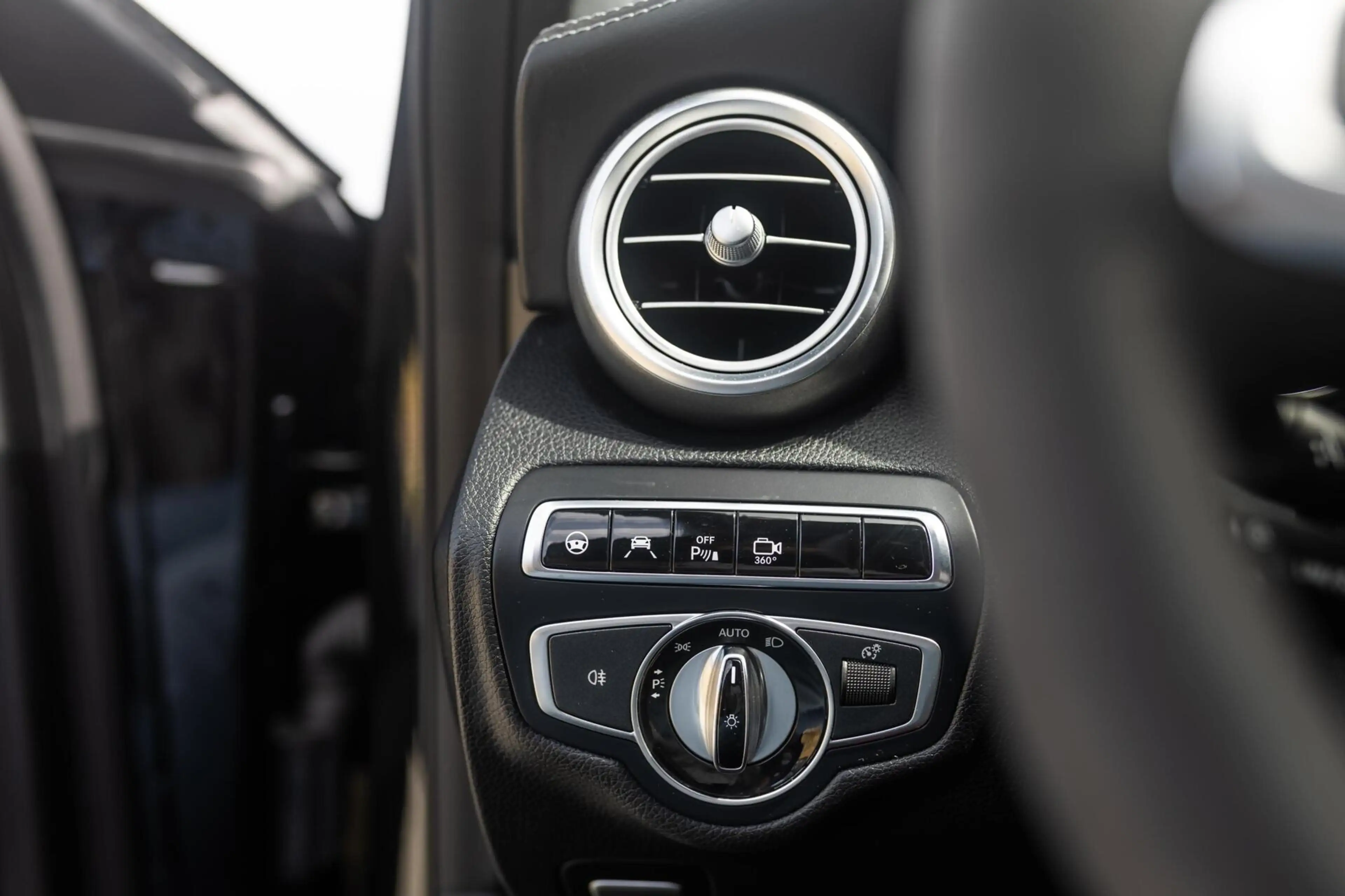 Mercedes-Benz C 63 AMG Estate S / Dealeronderhouden / Burmester — photo 39