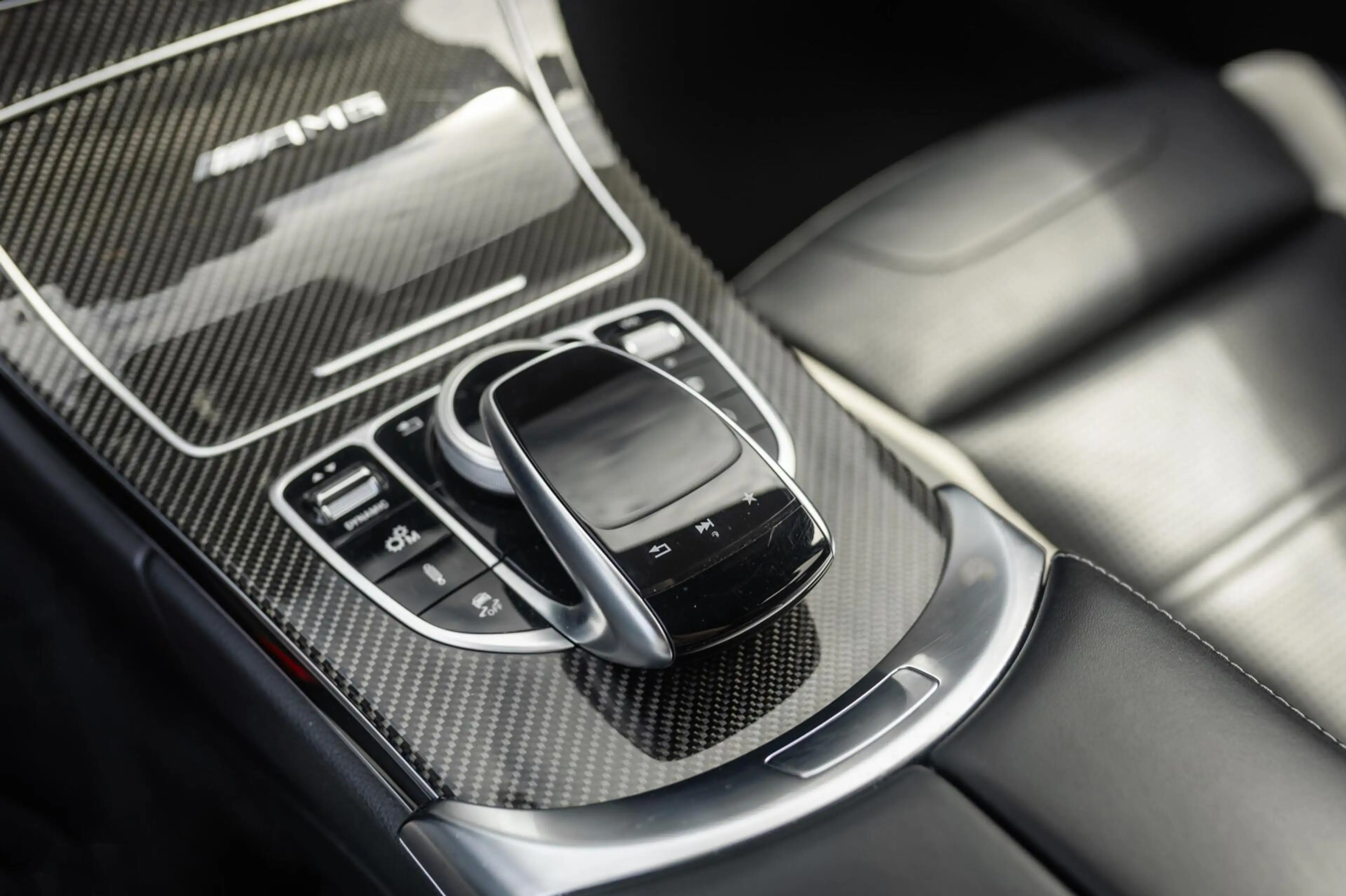Mercedes-Benz C 63 AMG Estate S / Dealeronderhouden / Burmester — photo 32