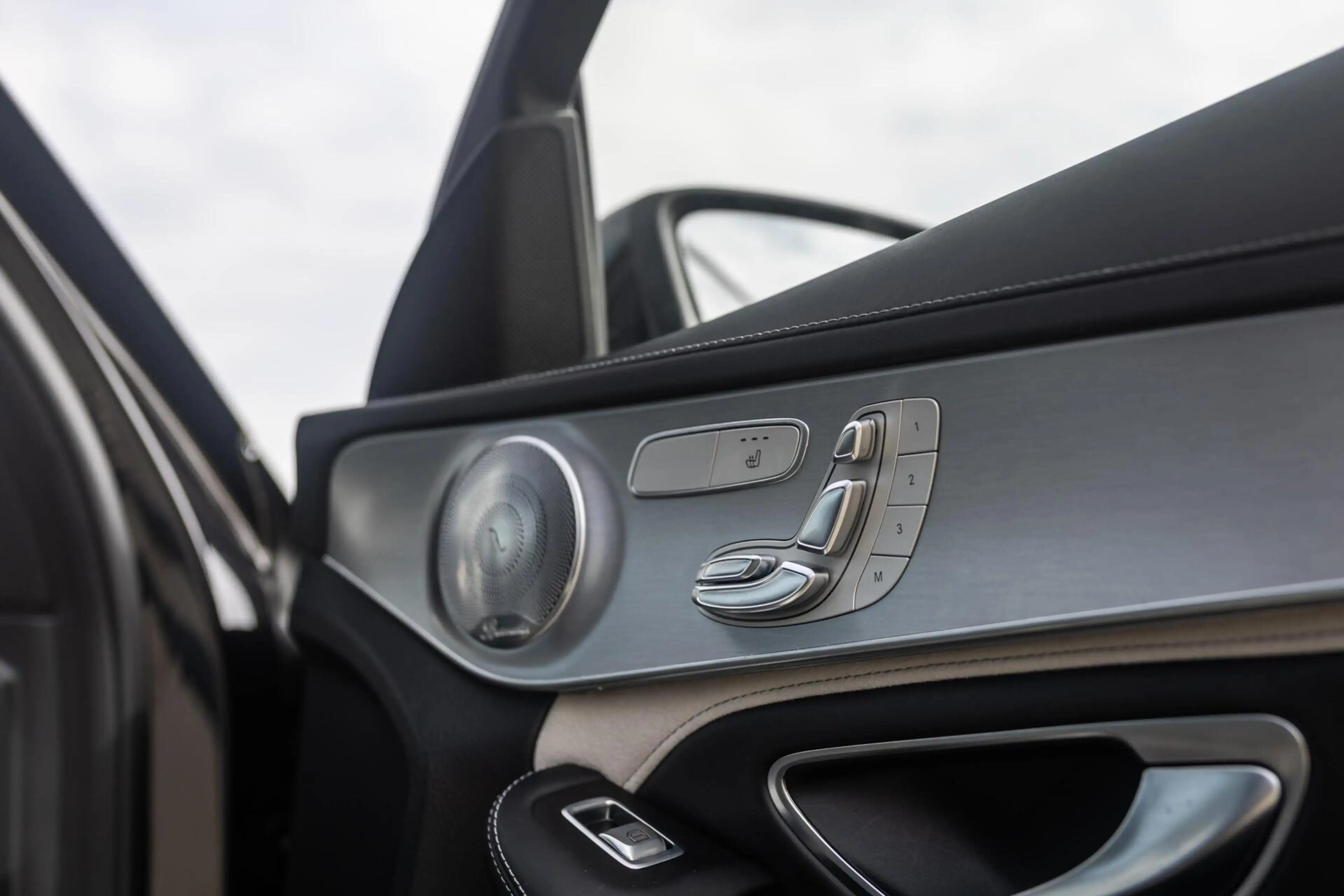 Mercedes-Benz C 63 AMG Estate S / Dealeronderhouden / Burmester — photo 25