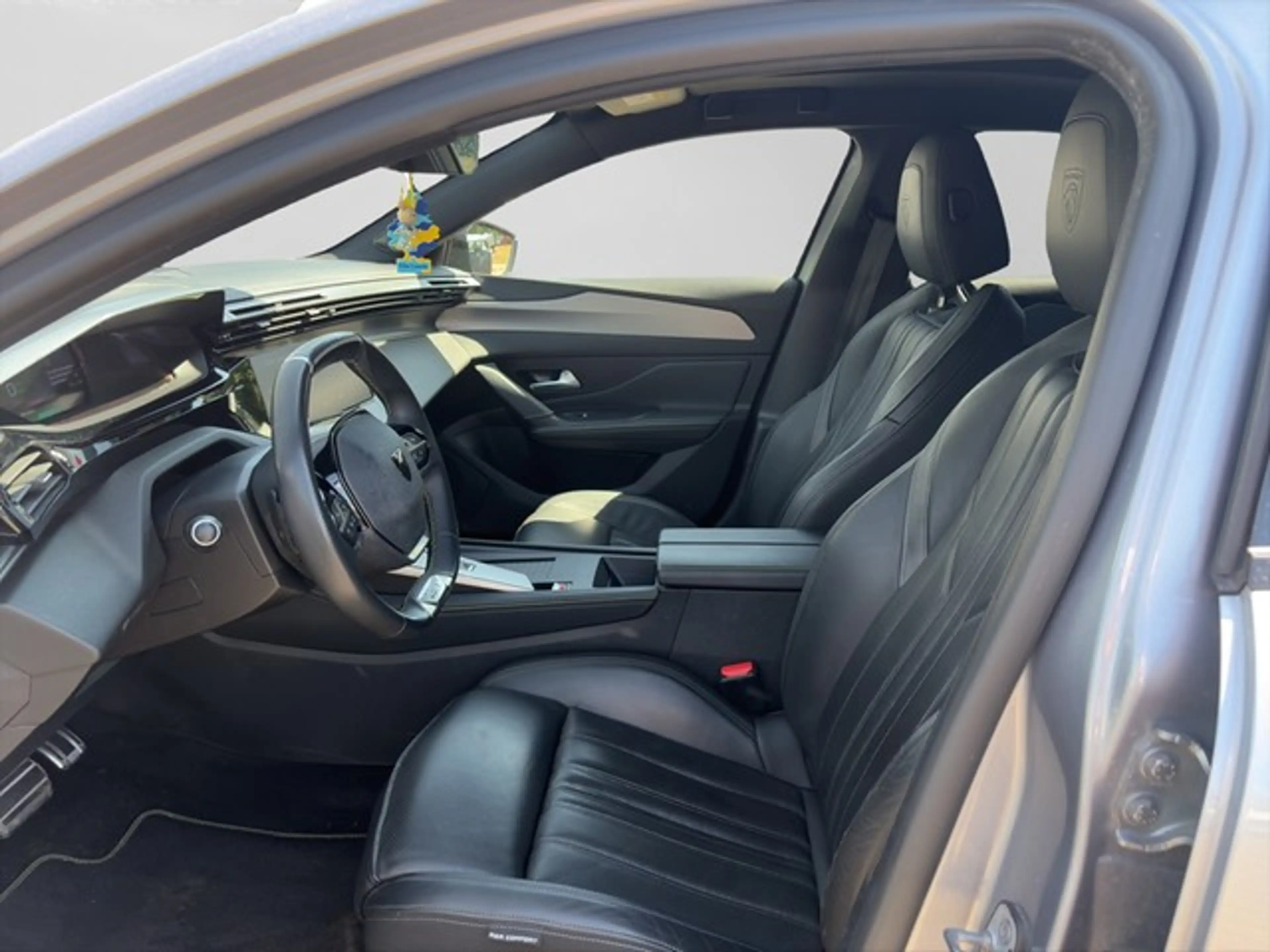 Peugeot 308 SW Hybrid 225 GT KAMERA PDC SHZ NAVI — photo 8