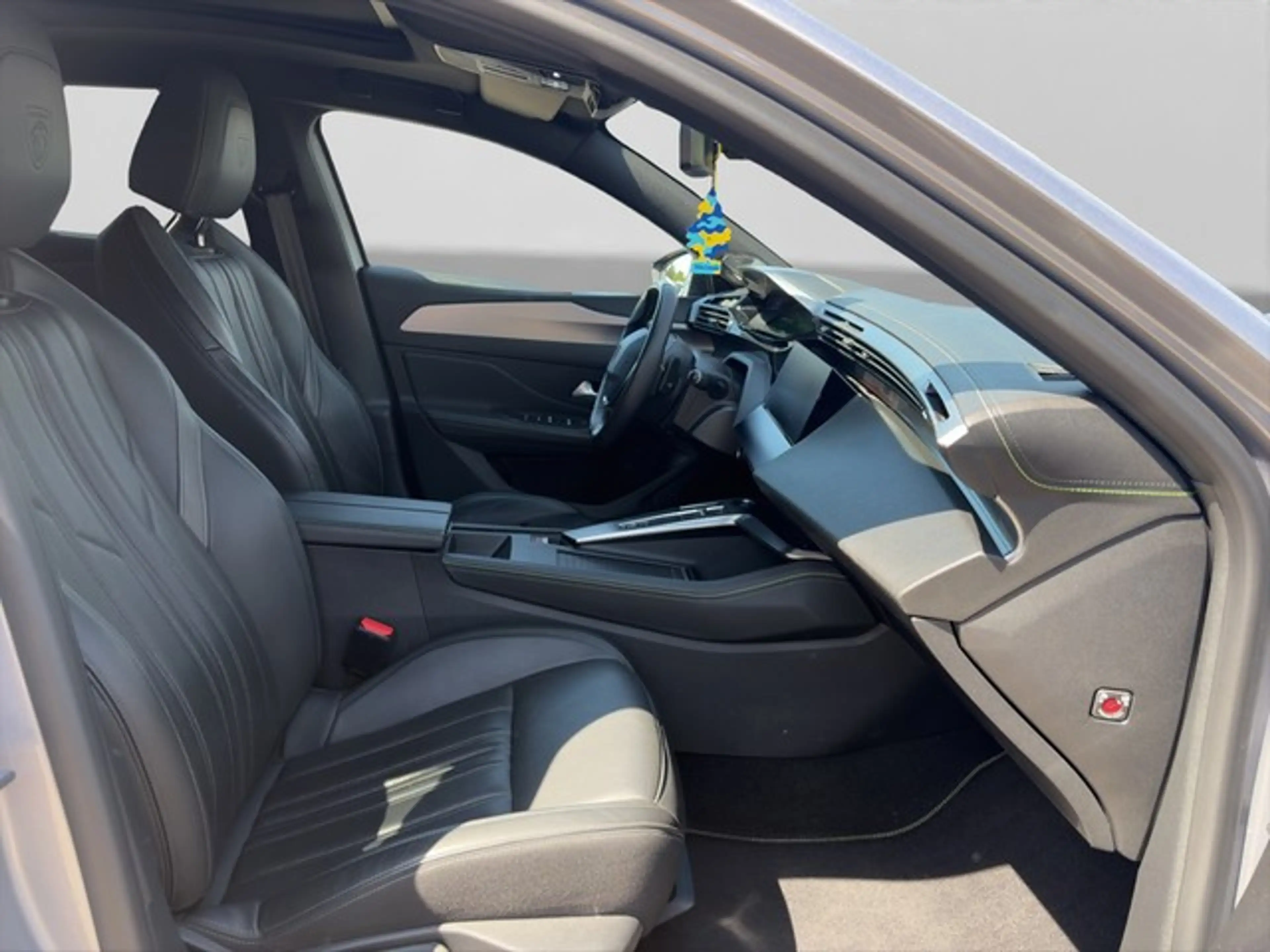 Peugeot 308 SW Hybrid 225 GT KAMERA PDC SHZ NAVI — photo 9