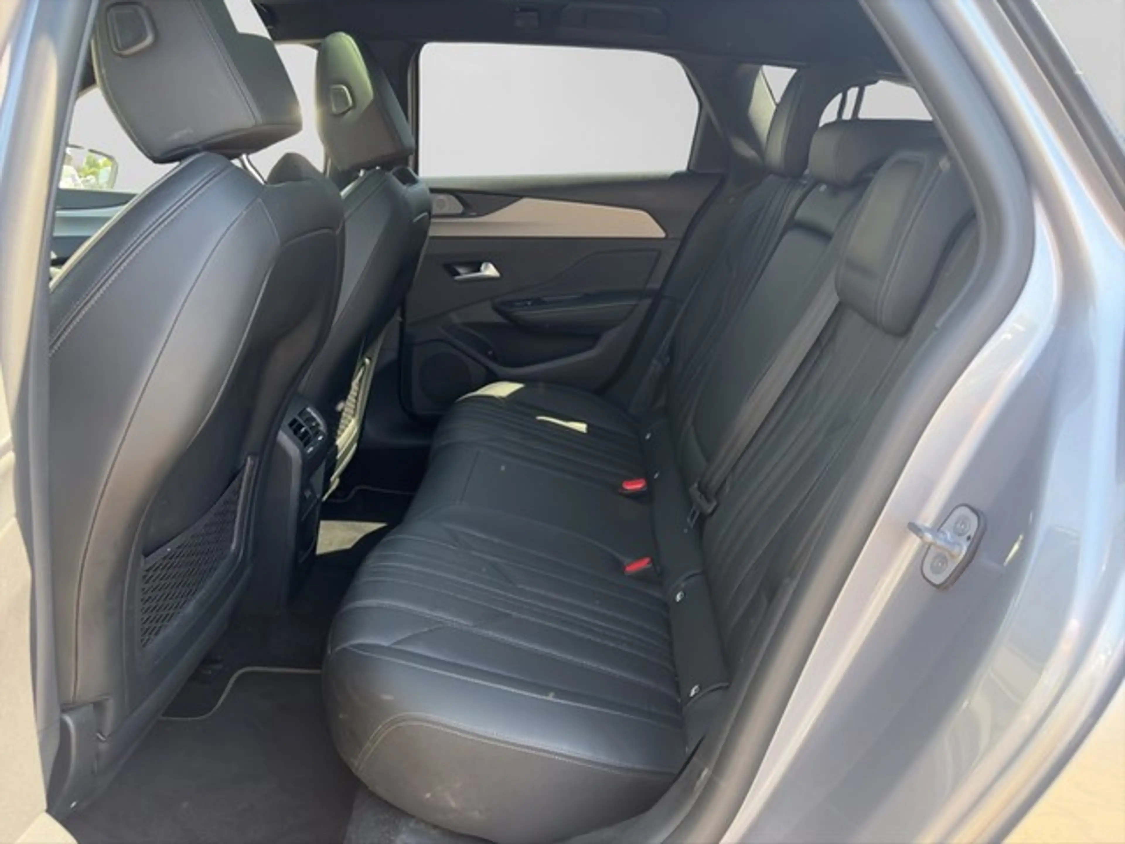 Peugeot 308 SW Hybrid 225 GT KAMERA PDC SHZ NAVI — photo 15
