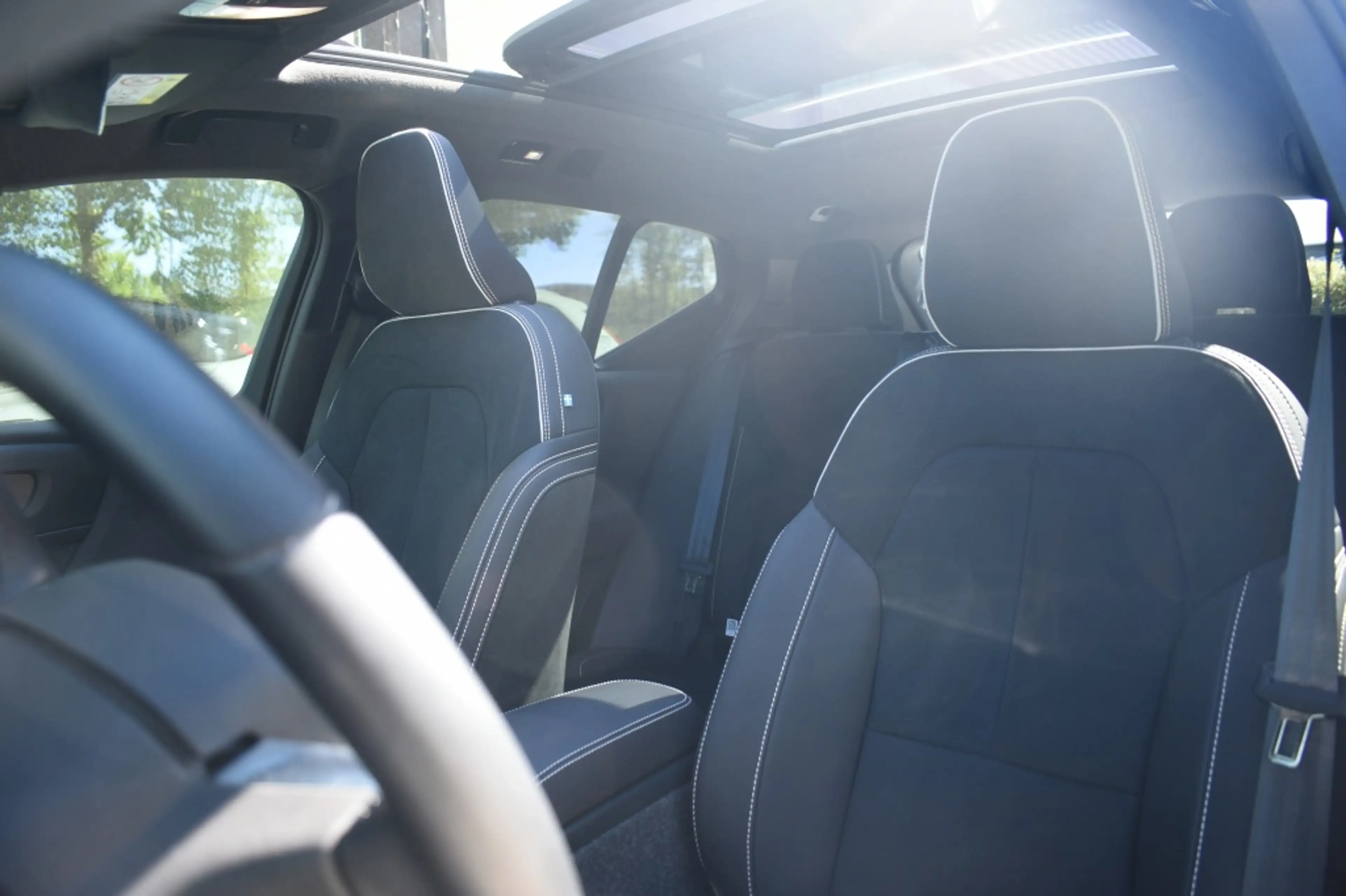 Volvo EX40 Extended Range Ultra 252pk/82kWh | Climate | Getin — photo 14