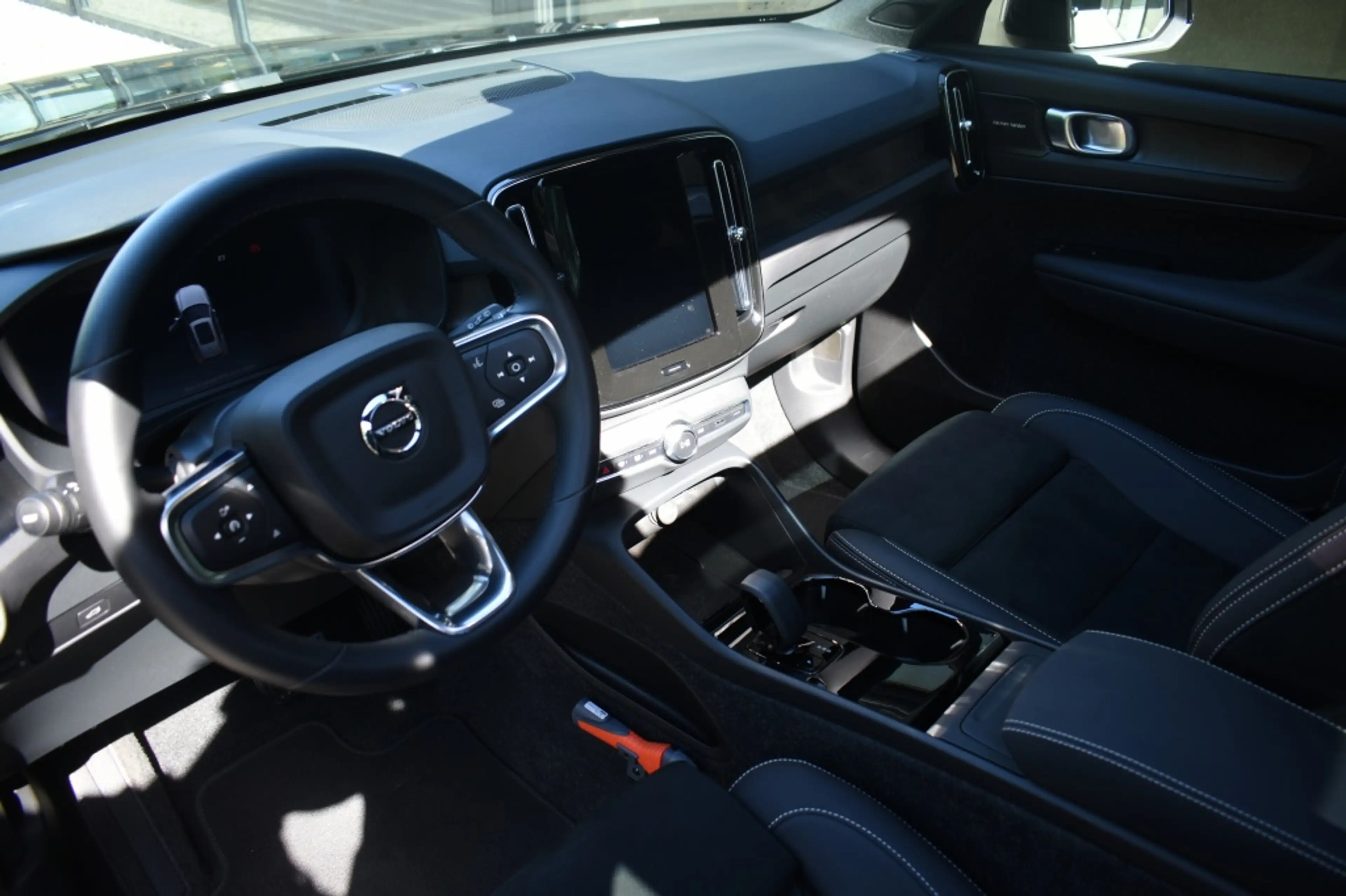 Volvo EX40 Extended Range Ultra 252pk/82kWh | Climate | Getin — photo 3