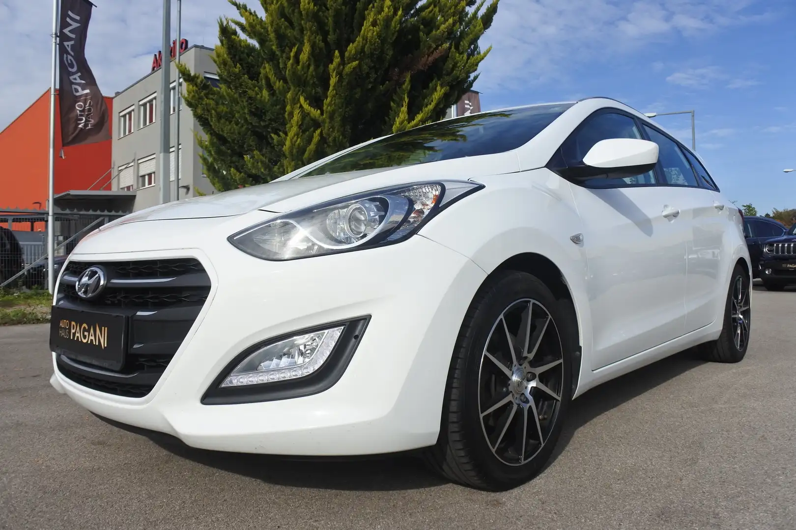 Hyundai i30 i30 CW 1,6 CRDi Start/Stopp Premium Premium - 1