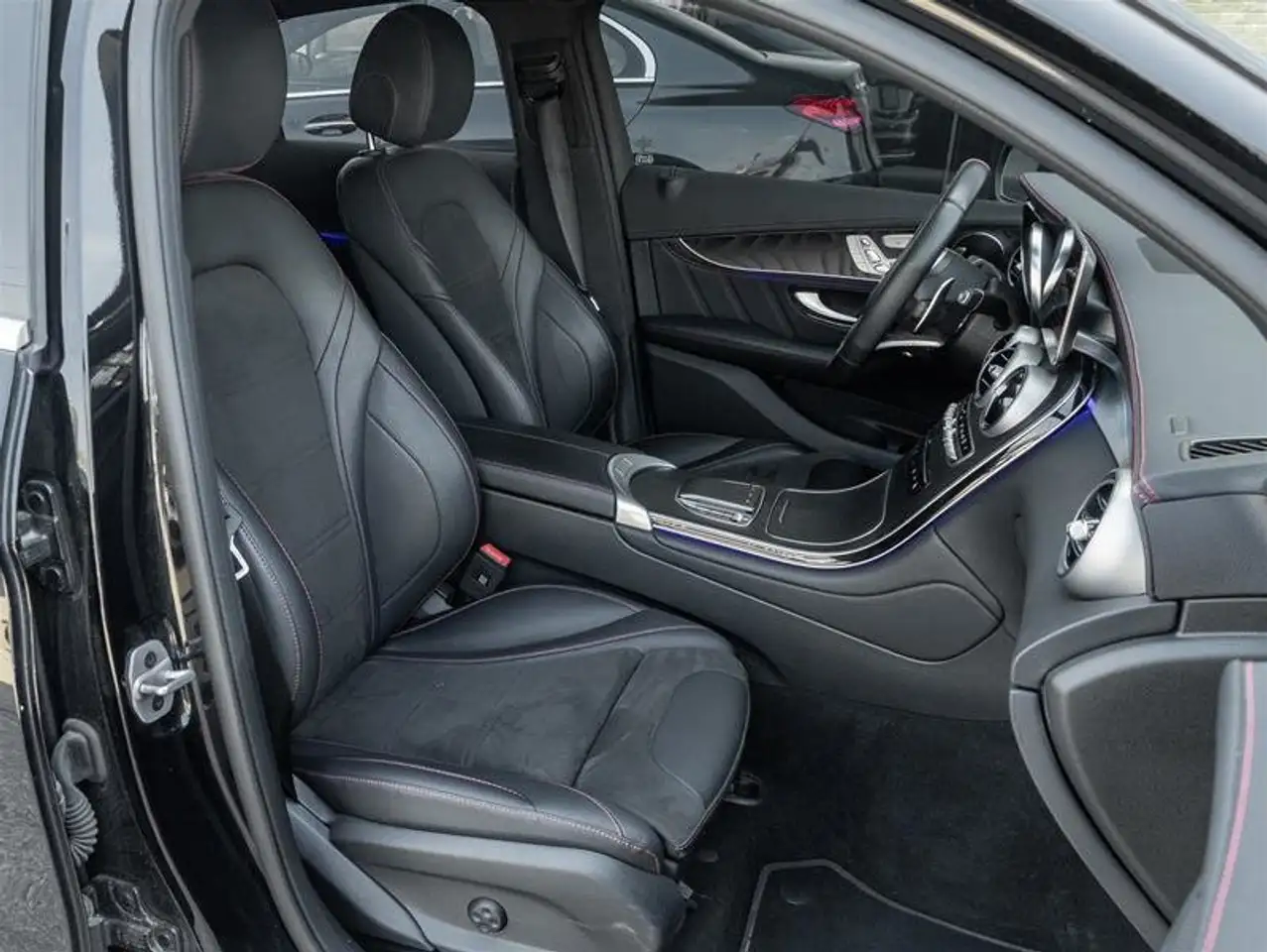 Mercedes-Benz GLC photo Mercedes-Benz GLC