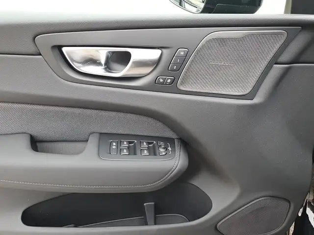 Volvo XC60 T6 AWD PHEV 18,8kWh Plus Black Edition Aut. Ansicht 19