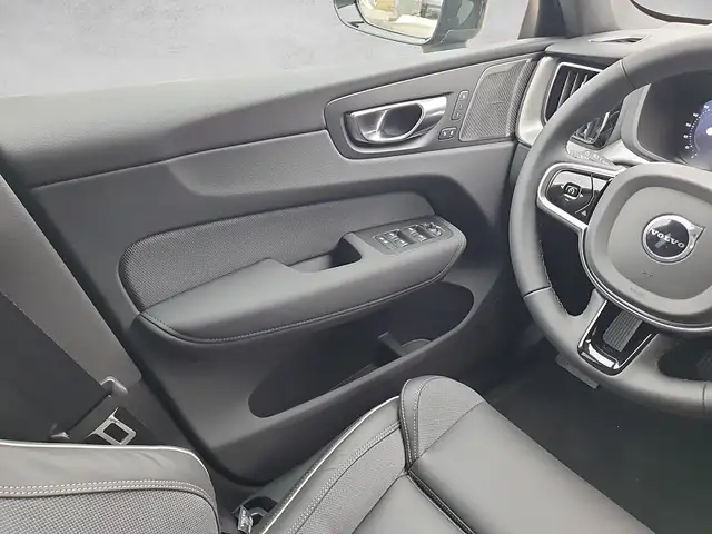 Volvo XC60 T6 AWD PHEV 18,8kWh Plus Black Edition Aut. Ansicht 15