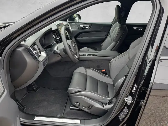 Volvo XC60 T6 AWD PHEV 18,8kWh Plus Black Edition Aut. Ansicht 7