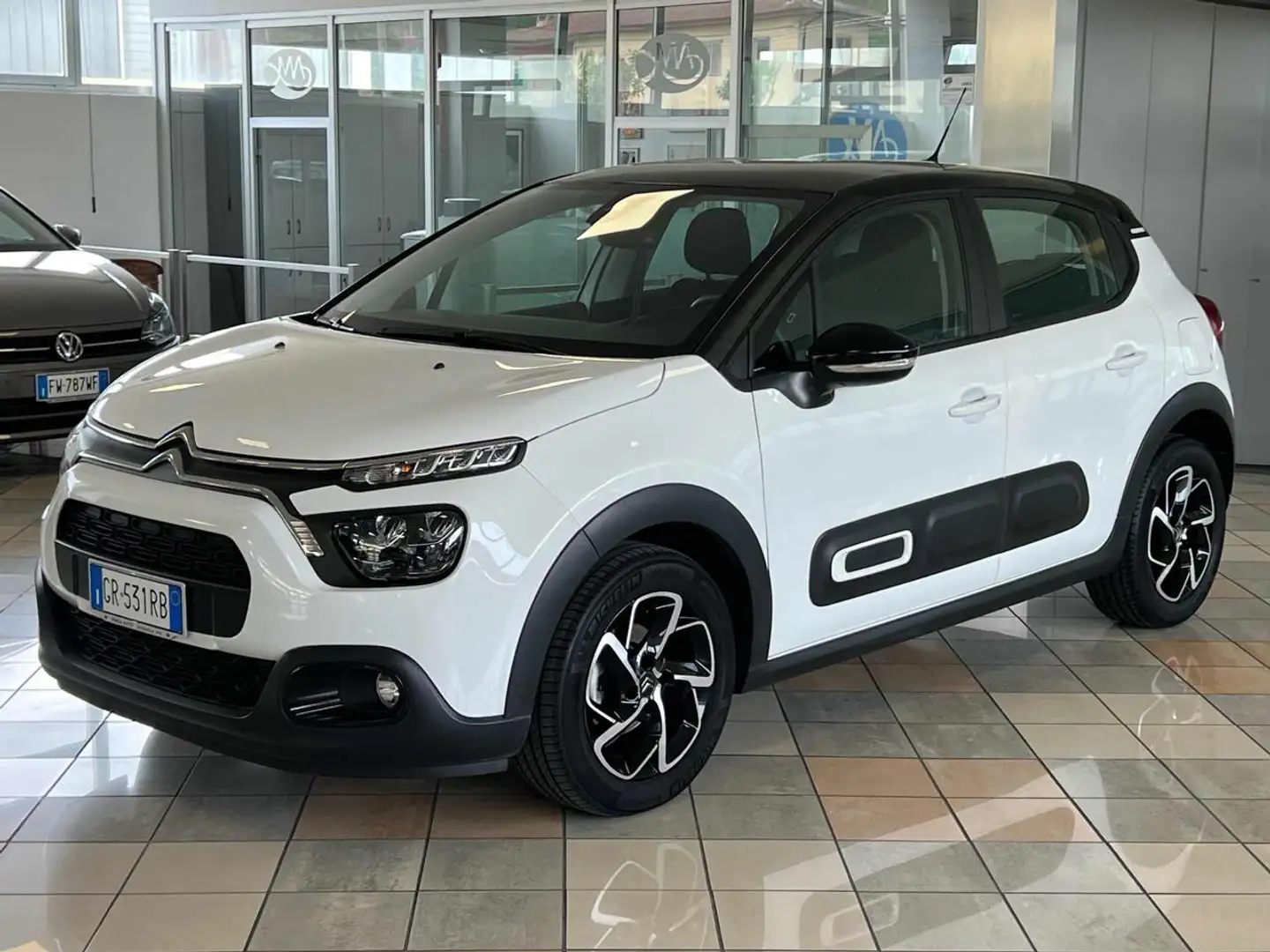 Citroen C3 PureTech 83 S&S Shine Weiß - 1