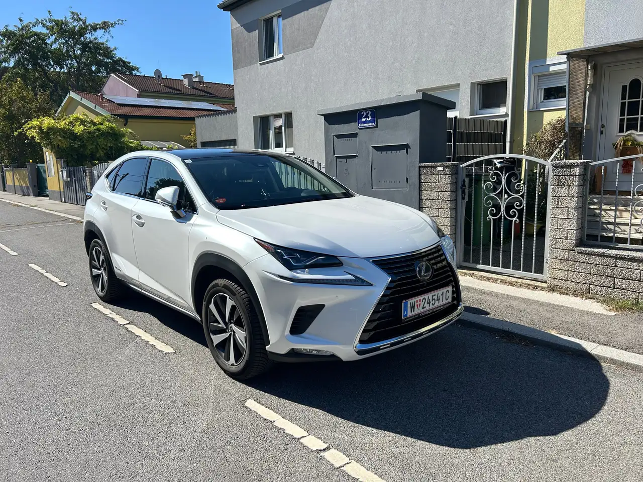 Lexus NX 300h