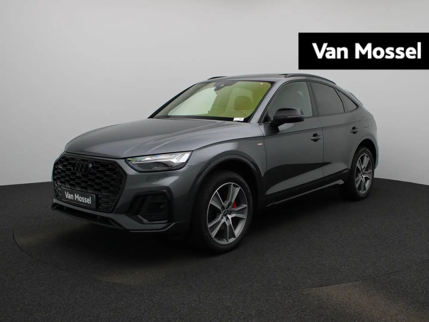 Audi Q5 Sportback 55 TFSI e S edition Competition 367 PK | Grijs - 1