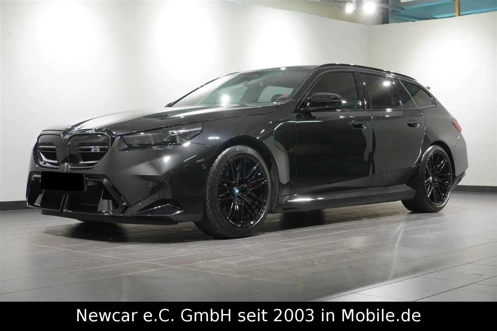 BMW M5 Touring*HUD*ACC*Memory+SitzKlima*Panorama* Schwarz - 1