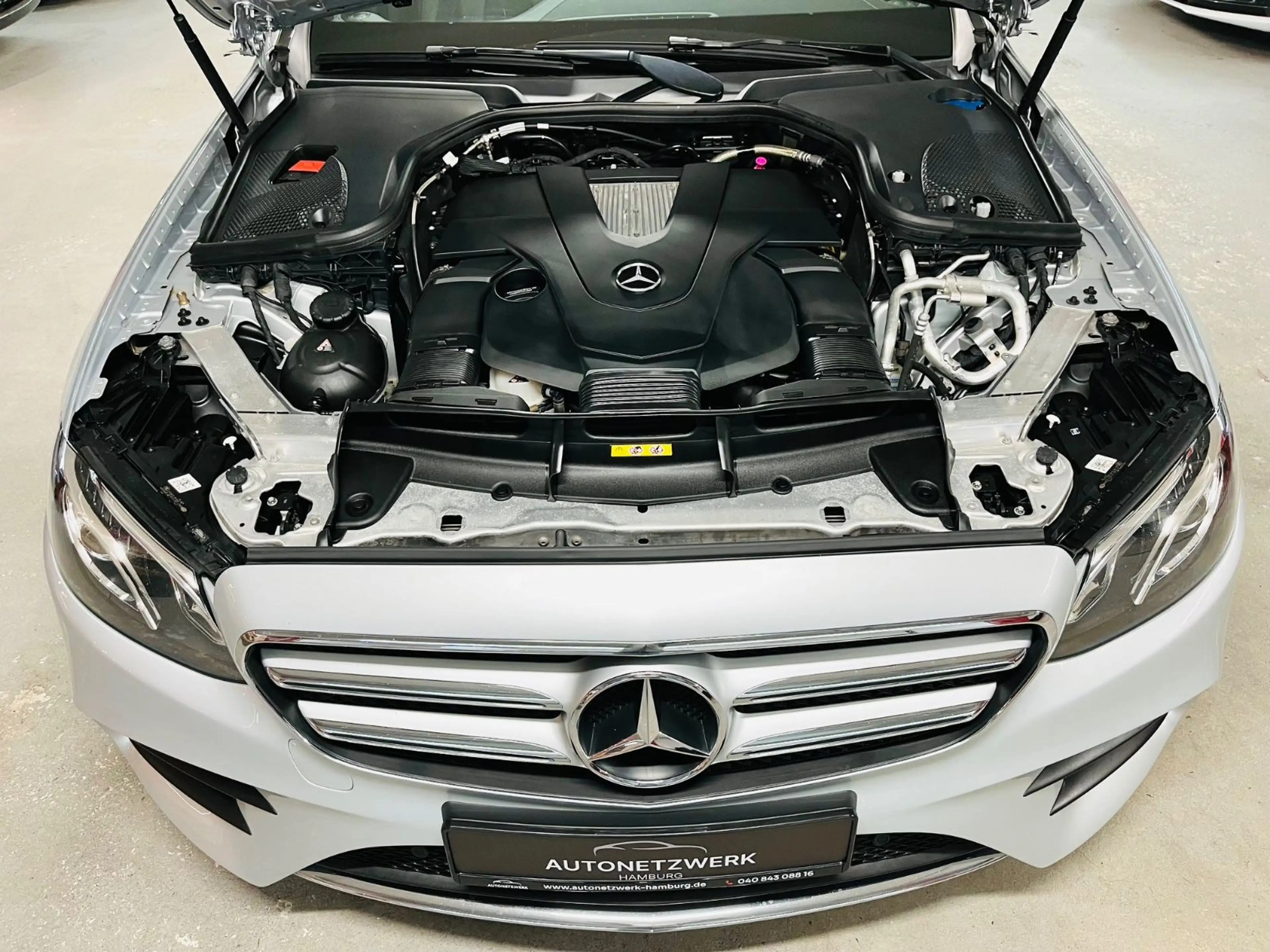 Mercedes-Benz E 400 T-Modell 4Matic AMG Line Widescreen | LED — photo 6